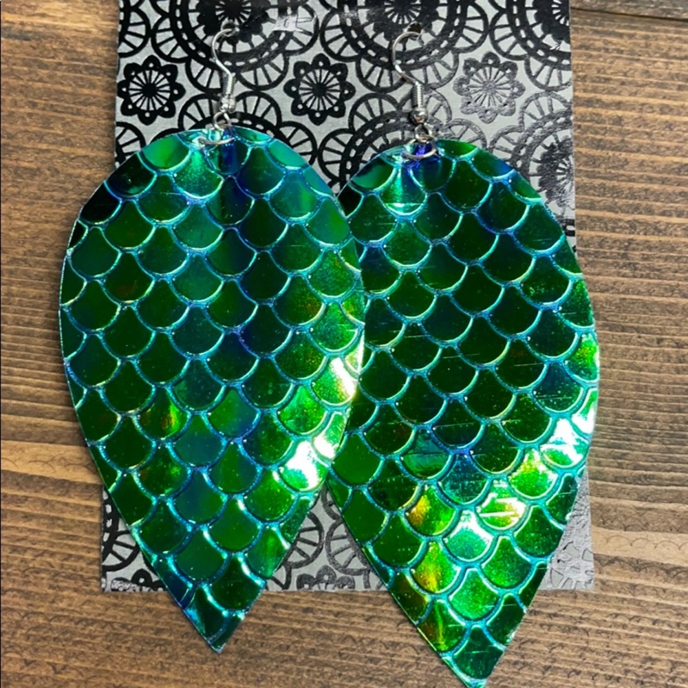 Big faux leather earrings